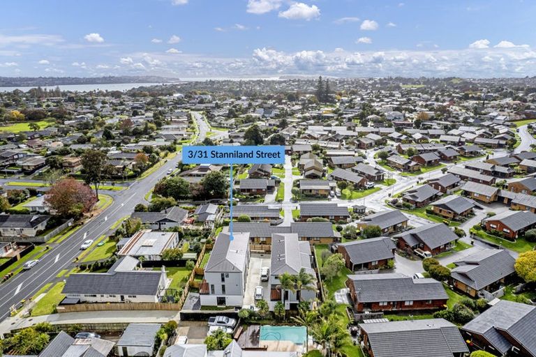 Photo of property in 31c Stanniland Street, Sunnyhills, Auckland, 2010