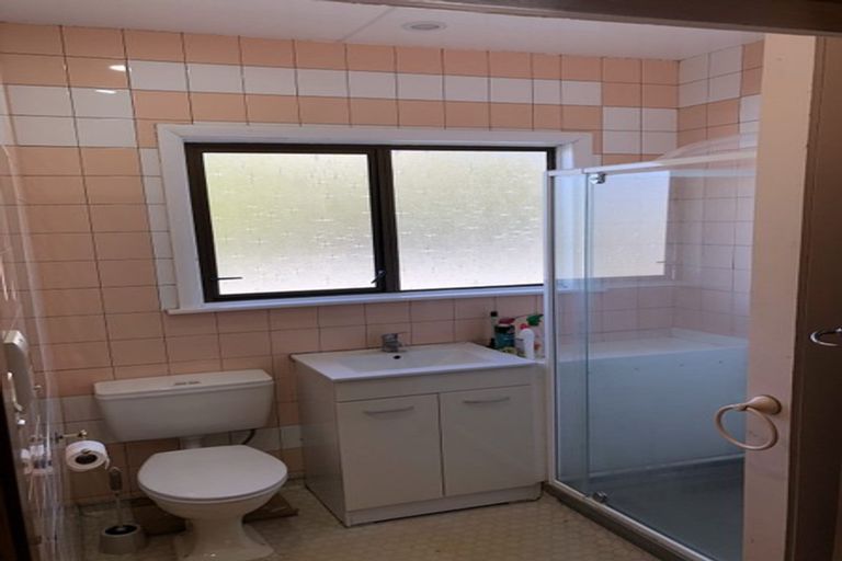 Photo of property in 42 Farnham Street, Mornington, Wellington, 6021