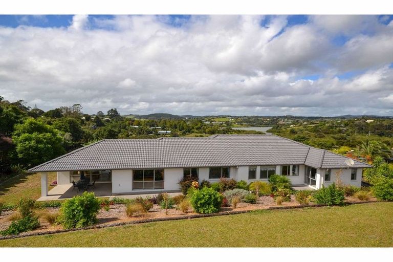 Photo of property in 7 Palm Drive, Kerikeri, 0294