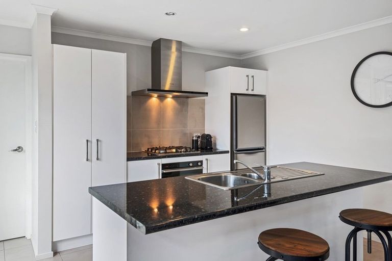 Photo of property in 16d Crown Close, Prebbleton, 7604