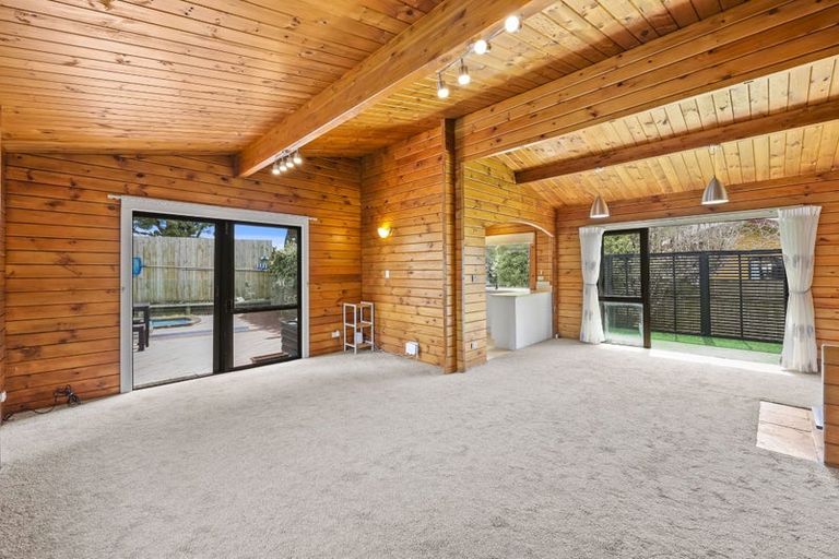 Photo of property in 4 Kamulla Court, Conifer Grove, Takanini, 2112