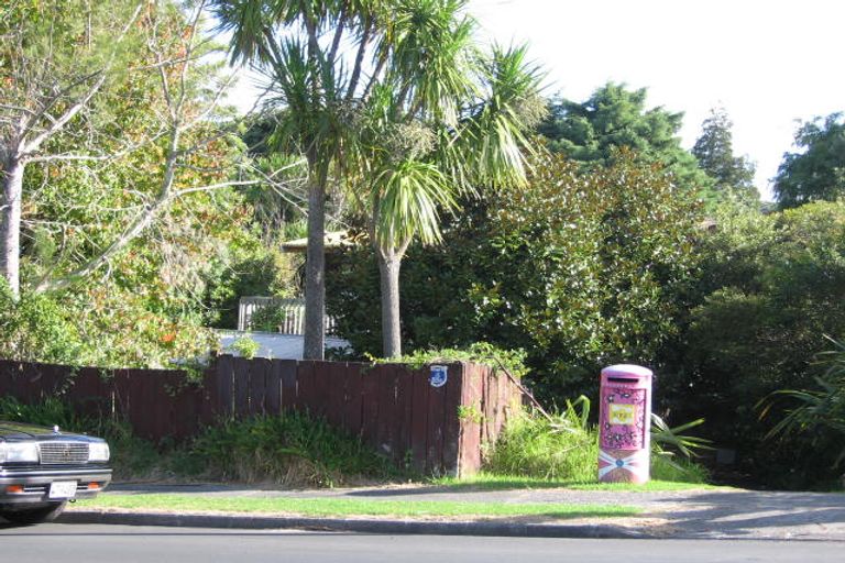 Photo of property in 274 Beach Road, Campbells Bay, Auckland, 0630