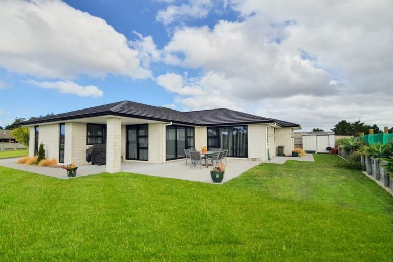 Photo of property in 8 Barron Way, Ohauiti, Tauranga, 3112