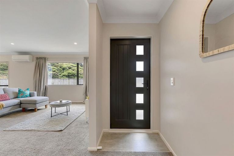 Photo of property in 9 Moonsail Drive, Whitby, Porirua, 5024