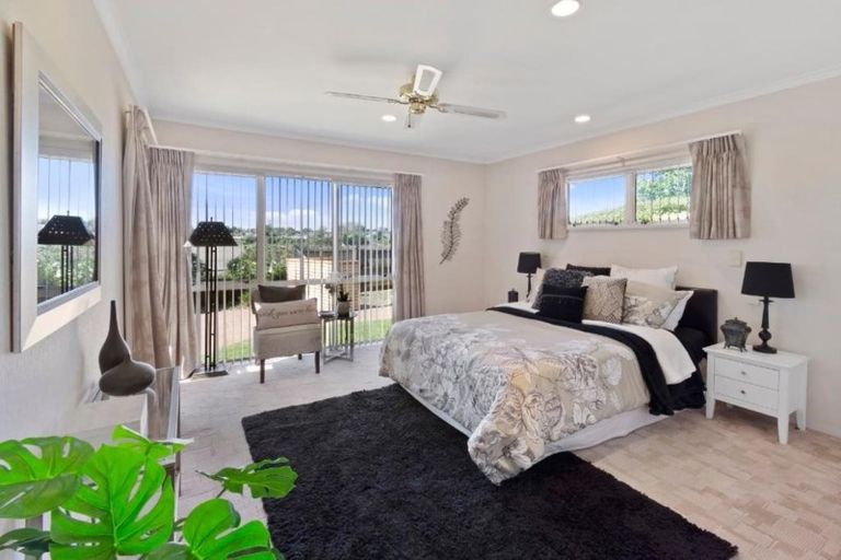 Photo of property in 88 Rushgreen Avenue, Pahurehure, Papakura, 2113