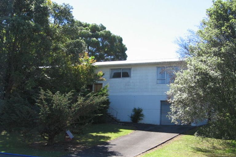 Photo of property in 58 Oreil Avenue, West Harbour, Auckland, 0618
