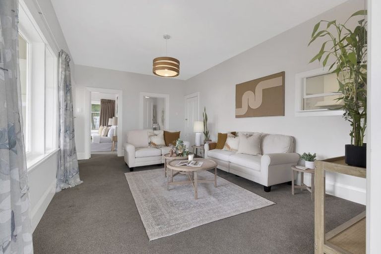 Photo of property in 92 Dyers Pass Road, Cashmere, Christchurch, 8022