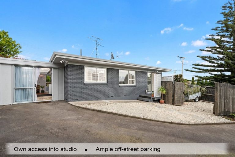 Photo of property in 1a Seymour Place, Bellevue, Tauranga, 3110