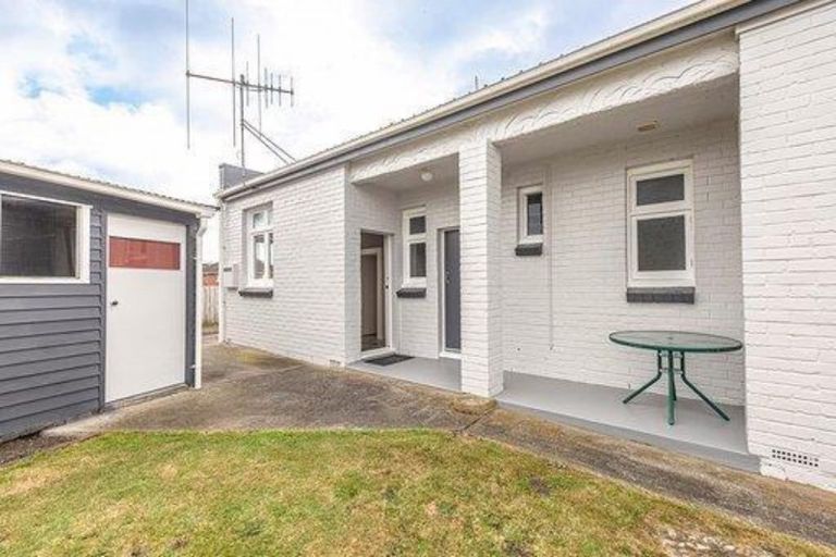 Photo of property in 1 Mahoe Place, Gonville, Whanganui, 4501