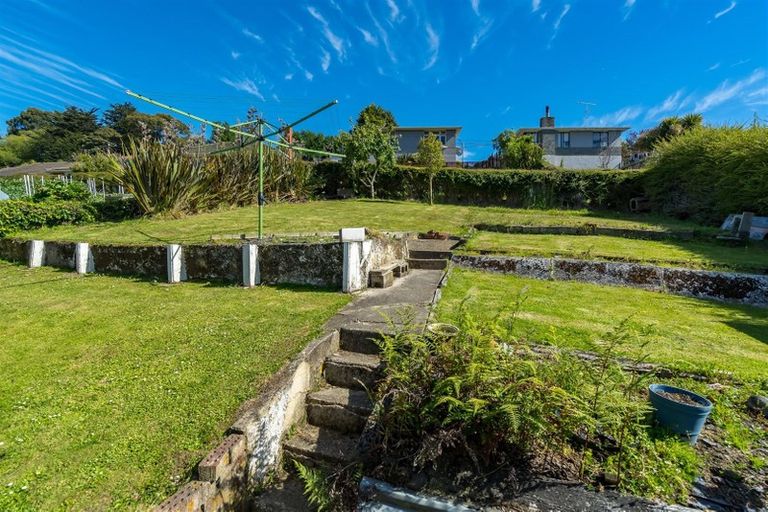 Photo of property in 11 Waldron Crescent, Green Island, Dunedin, 9018