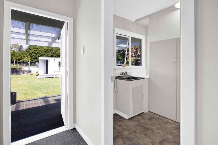 Photo of property in 1354 Devon Road, Brixton, Waitara, 4382