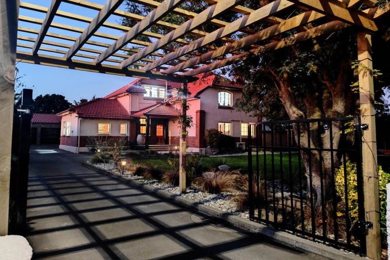 Photo of property in 62 Grange Street, Winton, 9720