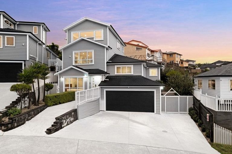Photo of property in 110 Keri Vista Rise, Papakura, 2110