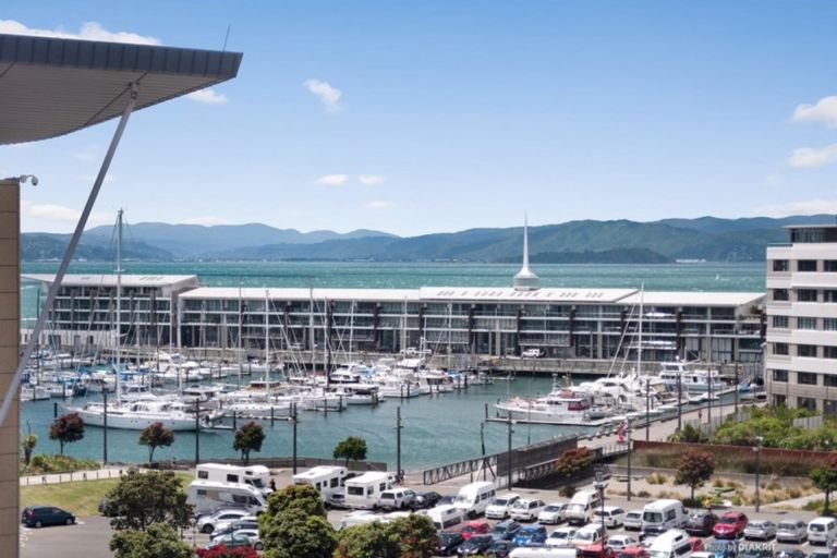 Photo of property in Piermont Apartments, 7b/82 Cable Street, Te Aro, Wellington, 6011