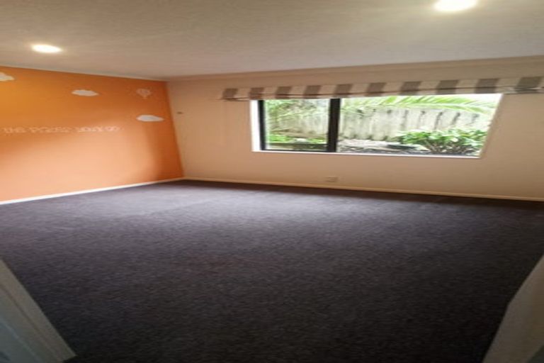 Photo of property in 1/103 Carlisle Road, Torbay, Auckland, 0632