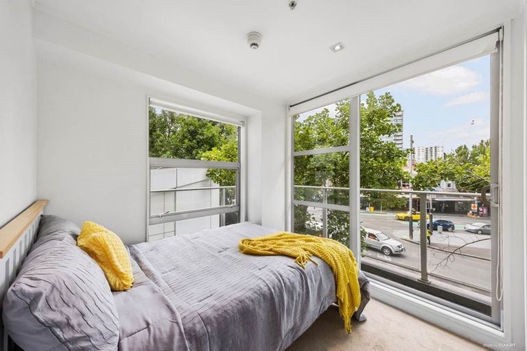 Photo of property in The Volt Apartments, 1025/430 Queen Street, Auckland Central, Auckland, 1010
