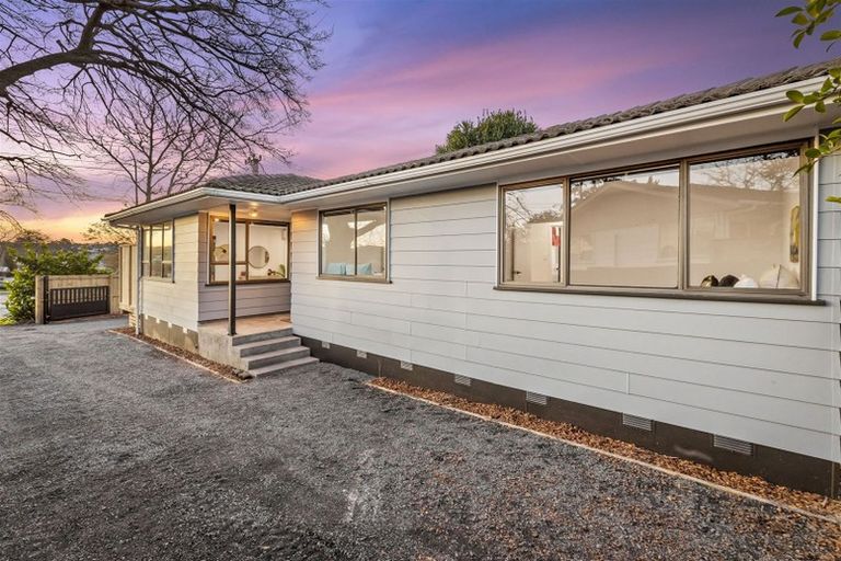 Photo of property in 2 Forest Hill Road, Henderson, Auckland, 0612
