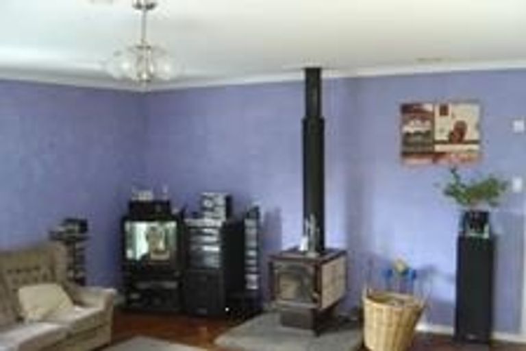 Photo of property in 480 Stokes Valley Road, Stokes Valley, Lower Hutt, 5019