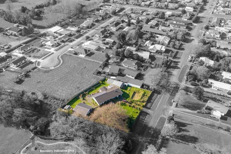 Photo of property in 24 Cambridge Street, Pahiatua, 4910