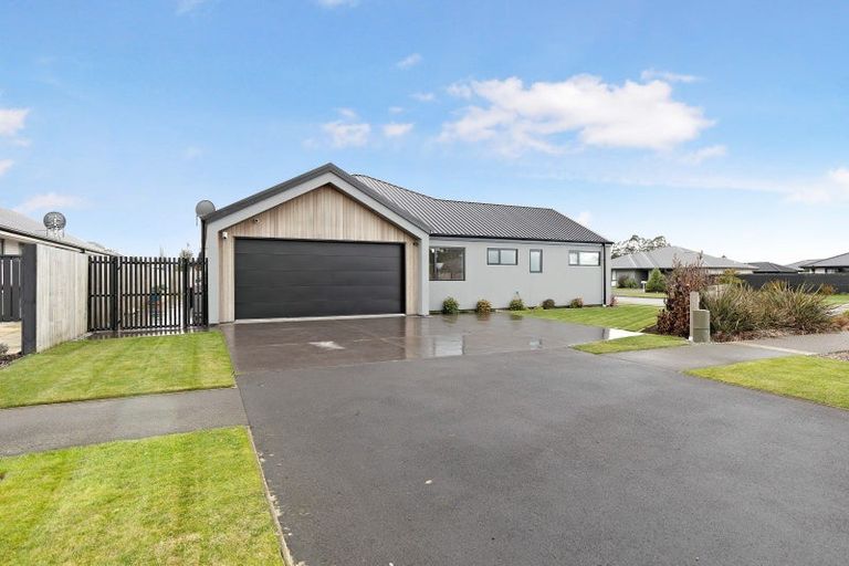 Photo of property in 1 Hamlett Drive, Woodend, 7610