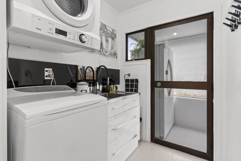 Photo of property in 114 Tirohanga Drive, Whangamata, 3620