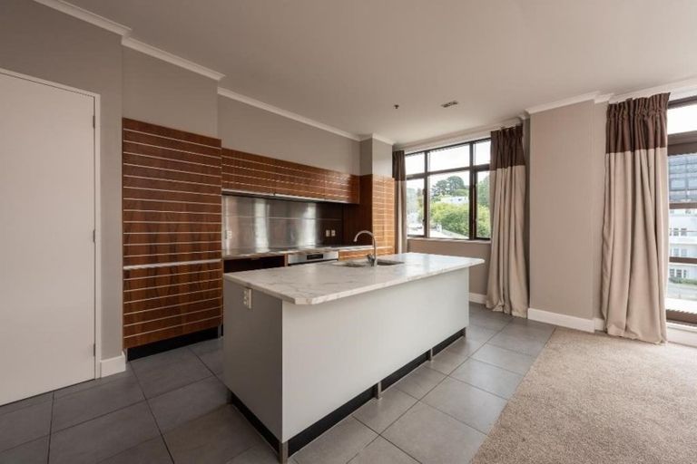 Photo of property in Augusta Apartments, 30/254 Willis Street, Te Aro, Wellington, 6011