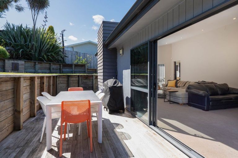 Photo of property in 2/16 Sunset Street, Hilltop, Taupo, 3330