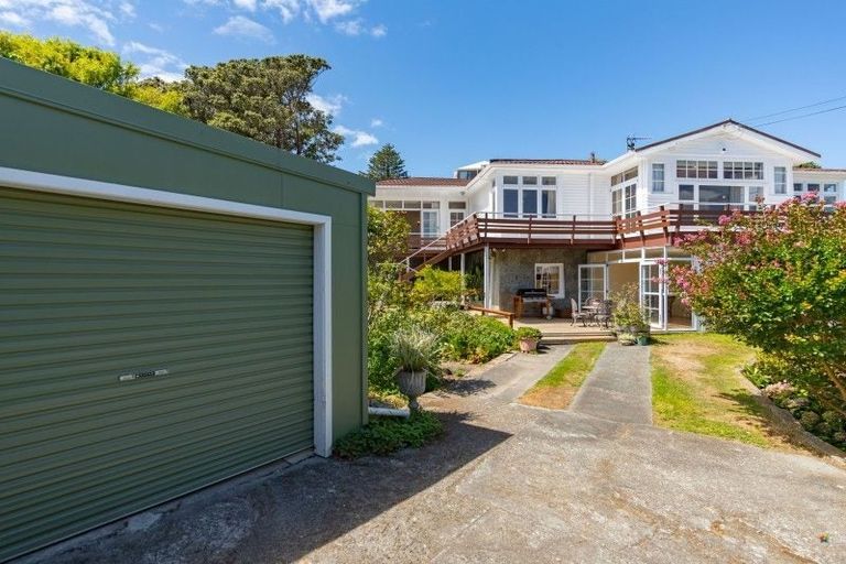Photo of property in 12 Whanake Street, Titahi Bay, Porirua, 5022