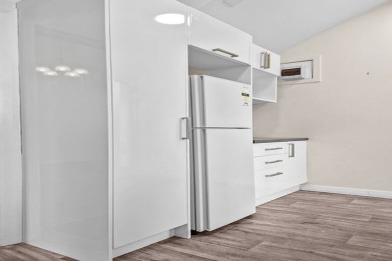 Photo of property in 39 Thompson Street, Mount Cook, Wellington, 6011