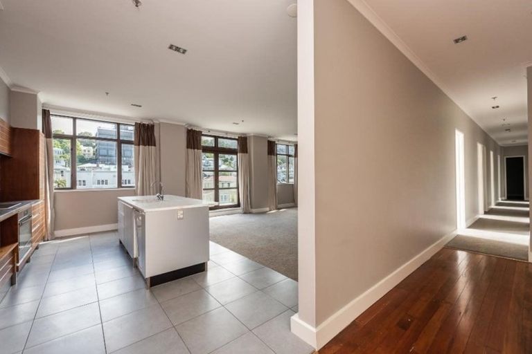 Photo of property in Augusta Apartments, 30/254 Willis Street, Te Aro, Wellington, 6011