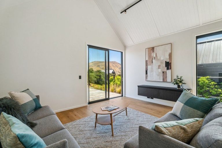 Photo of property in 11 Mckenzies Shute, Jacks Point, Queenstown, 9371