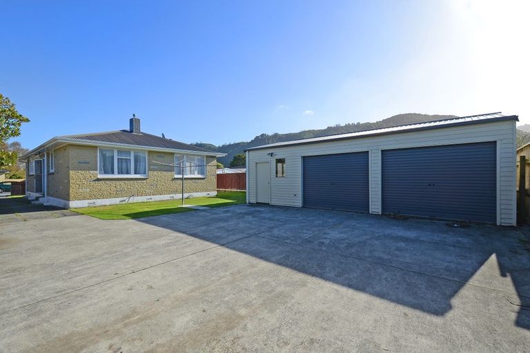 Photo of property in 3 Mitre Grove, Trentham, Upper Hutt, 5018