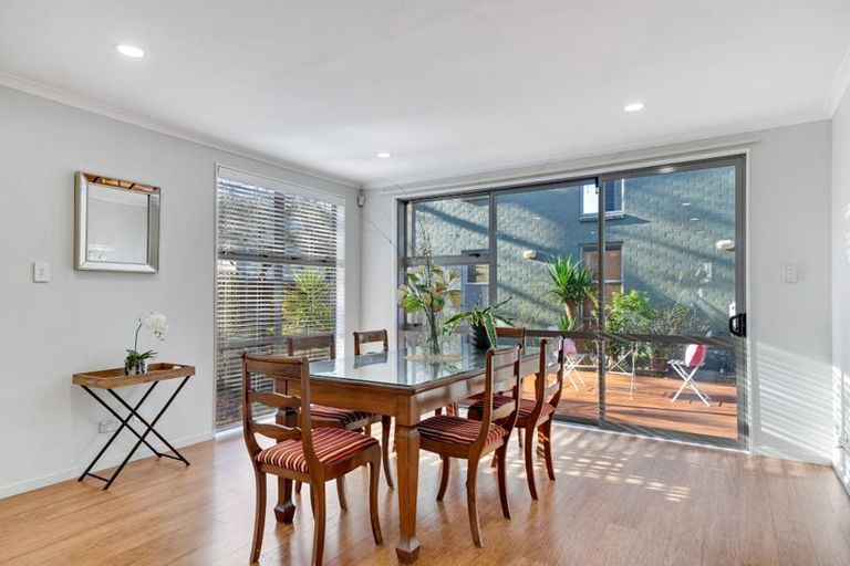 Photo of property in 75 Bruce Pulman Drive, Takanini, 2112