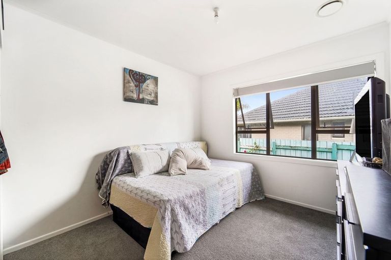 Photo of property in 33 Strid Road, Te Atatu South, Auckland, 0610