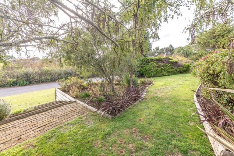 Photo of property in 52 Shakespeare Road, Bastia Hill, Whanganui, 4500