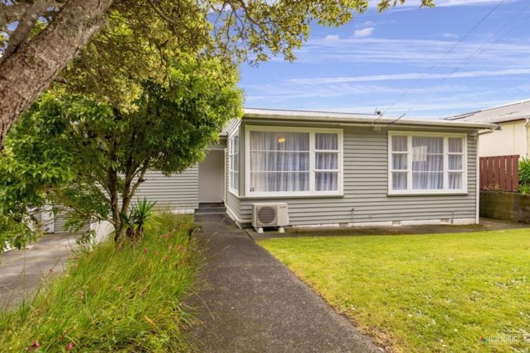 Photo of property in 28 Foster Crescent, Belmont, Lower Hutt, 5010