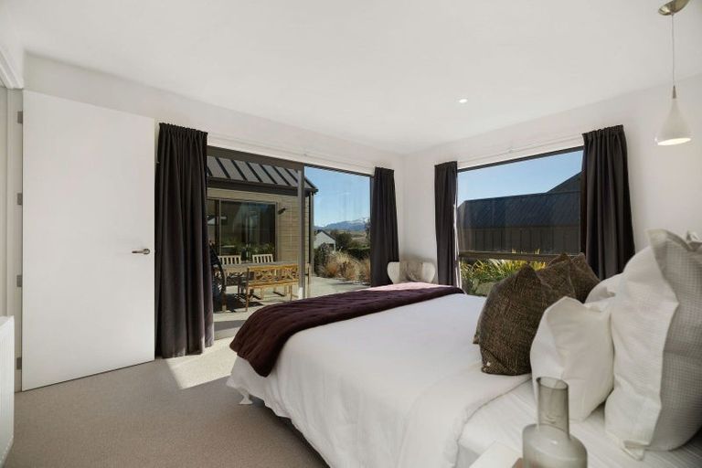 Photo of property in 4 Polperro Court, Jacks Point, Queenstown, 9371
