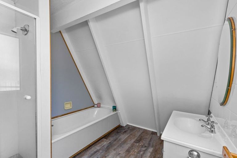 Photo of property in 7 Hamlin Place, Greenmeadows, Napier, 4112