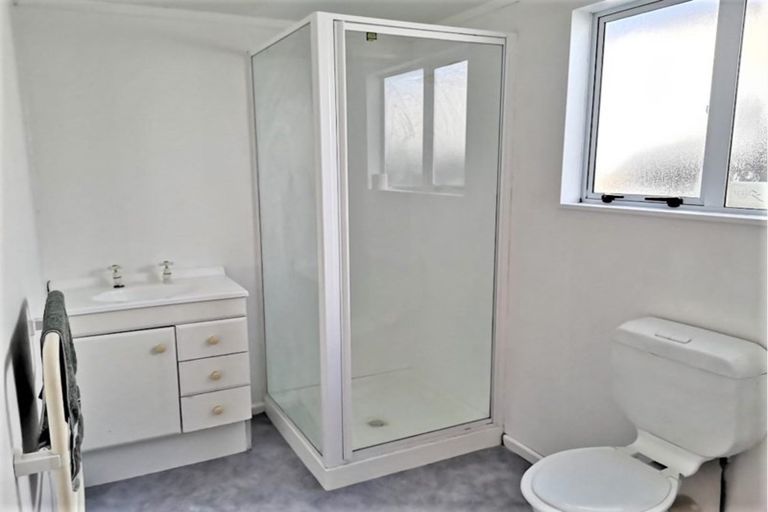 Photo of property in 1118 Fergusson Drive, Clouston Park, Upper Hutt, 5018