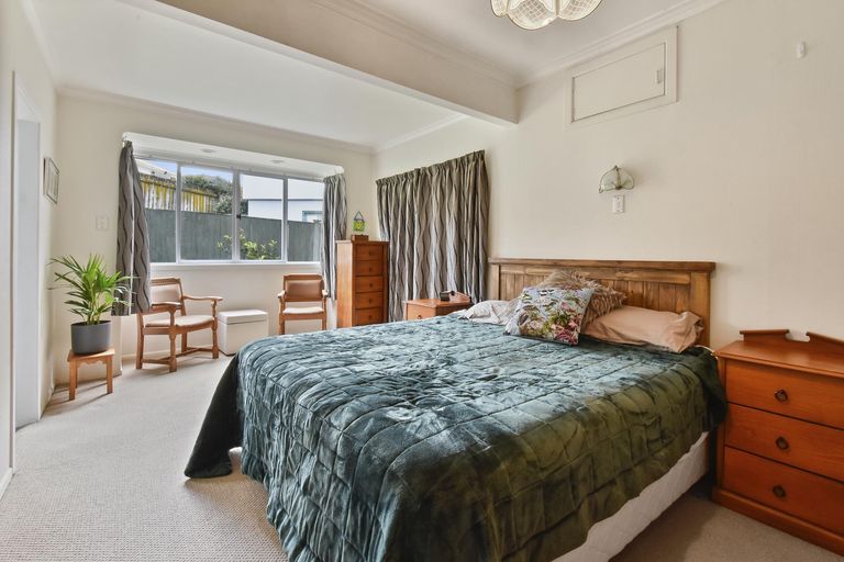 Photo of property in 16 Bilkey Avenue, Pukekohe, 2120