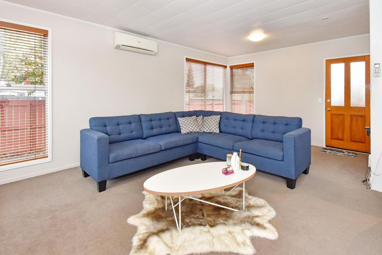 Photo of property in 158 Chichester Drive, Rosehill, Papakura, 2113