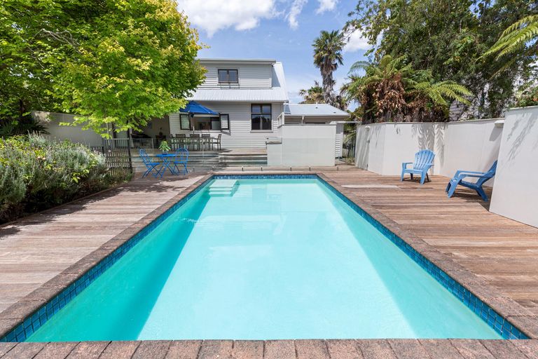 Photo of property in 5 Gulliver Place, Conifer Grove, Takanini, 2112