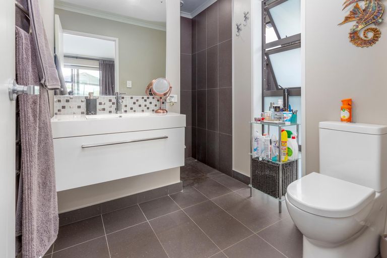 Photo of property in 2 Mirabell Place, Patumahoe, Pukekohe, 2679