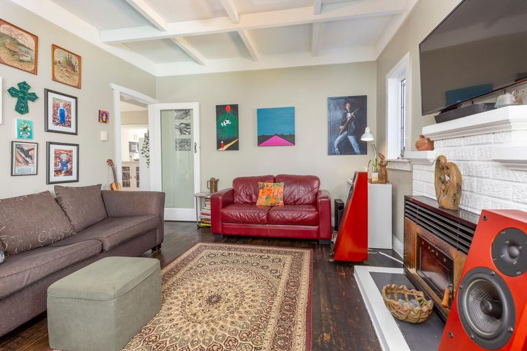 Photo of property in 28 John Street, Pukekohe, 2120