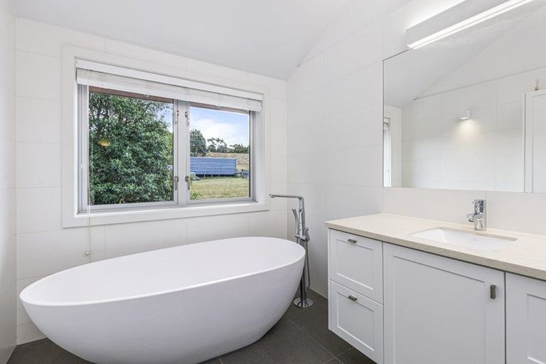 Photo of property in 80 Okura River Road, Okura, Albany, 0792