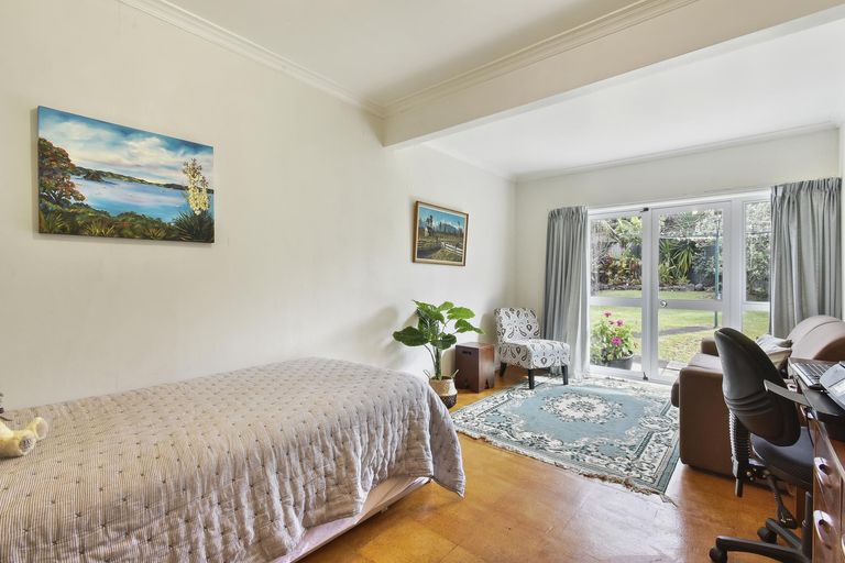 Photo of property in 16 Bilkey Avenue, Pukekohe, 2120