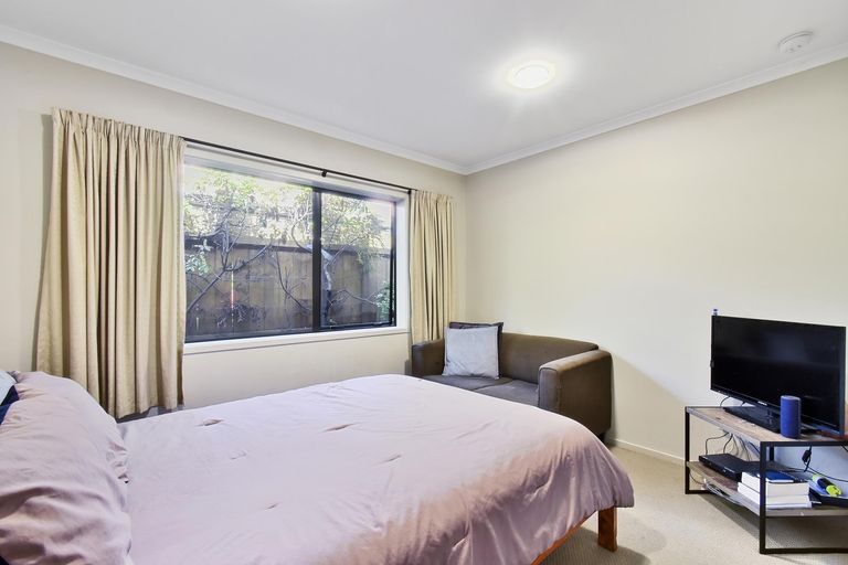 Photo of property in 12 Kauri Road, Pukekohe, 2120