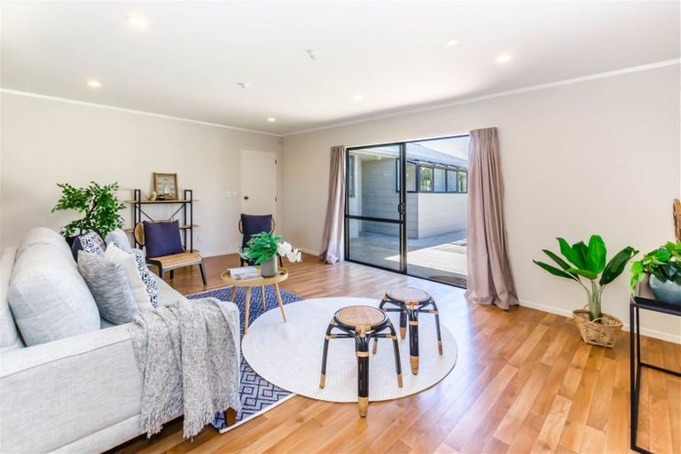 Photo of property in 128 Tutere Street, Waikanae Beach, Waikanae, 5036