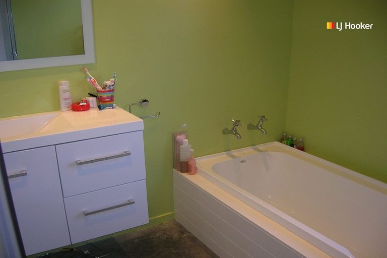 Photo of property in 21 Signal Hill Road, Opoho, Dunedin, 9010