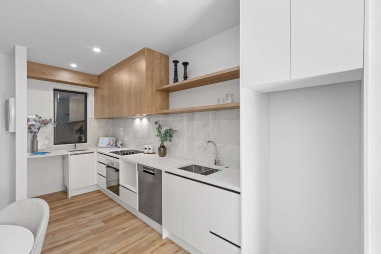 Photo of property in 3/29 Tudor Road, Henderson, Auckland, 0610